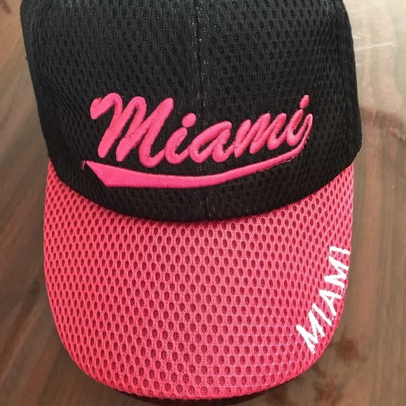 2 MIAMI BASEBALL CAPS-  Black / Pink and Red / Black - Picture 3 of 7